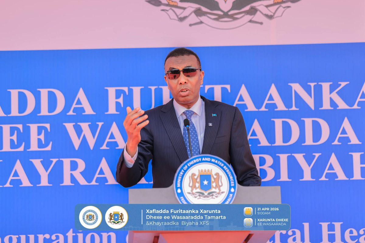 Moha_Abdullahi1's tweet photo. Hambalyo Wasaaradda Tamarta iyo Kheyraadka Biyaha xarig-jarkii iyo furitaankii cusub ee dhowaan la qabtay. Waxaan u rajeynayaa inay noqoto xarun horseedda horumar, adeeg hufan, iyo shaqo wax ku ool ah oo shacabka Soomaaliyeed anfaca. https://t.co/yfUUfPuInw