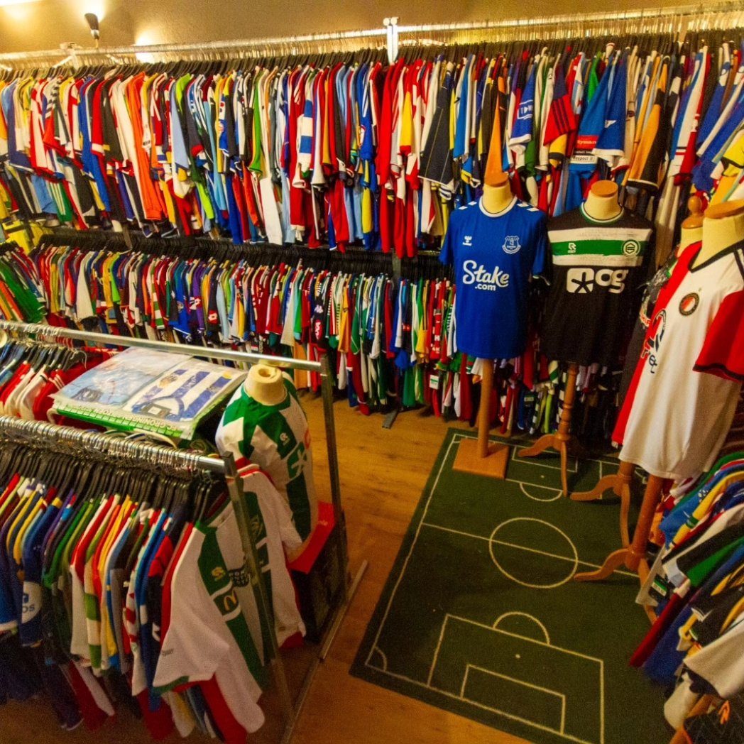 3.070) footballshirtscollection @voetbalshirts.org tweet media