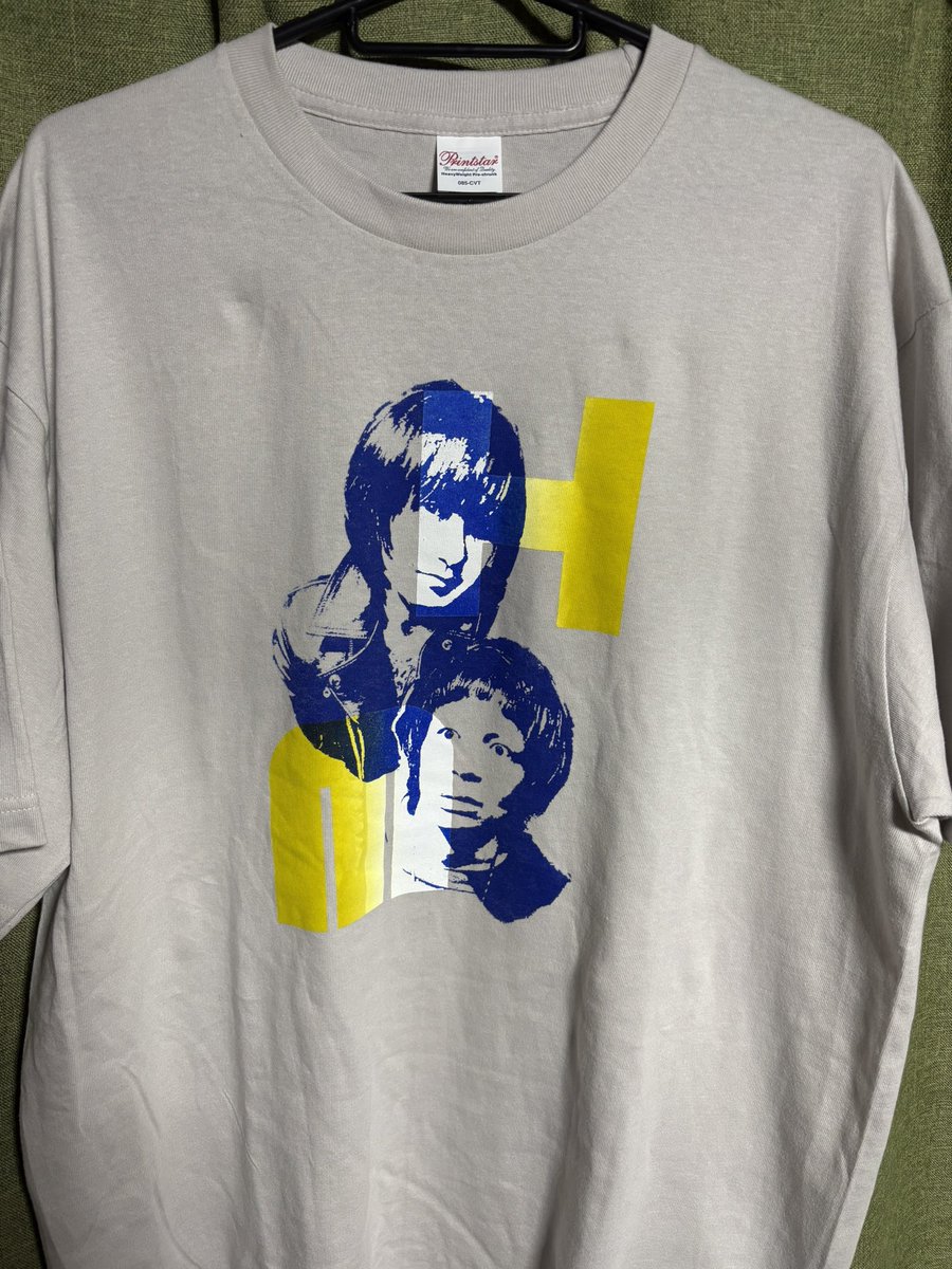 下北沢演家にて、へみもぎのワンマン。へんみさんのパイプラインや鬼太郎を聴けたり、オレンジ甘夏茂木たてver.も聴けたり、ふたりのハモリがカッコよくてもっと聴きたくなる。ラストのDon't look back in angerカバーはやっぱり格別だったなぁ。この写真よりも、生はもっとイカしてました！
