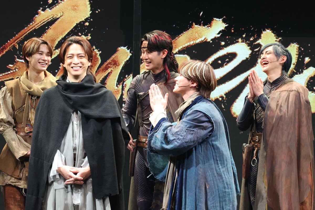 oshiraku's tweet photo. 🌟推し楽 レポート📝

＼明日4/25開幕✨／
#大橋和也 ＆#寺西拓人 W主演舞台
「AmberS -アンバース-」🐯

囲み取材＆公開ゲネプロ
詳細レポ👉https://t.co/PZuAQ1F0Nc

猪狩蒼弥、嶋﨑斗亜、川﨑皇輝、松尾龍が
先輩ふたりについて爆笑トーク😊❣

加藤シゲアキが本作への思いを語る✨

@ambers_stage https://t.co/7ZKd1Y0WBe
