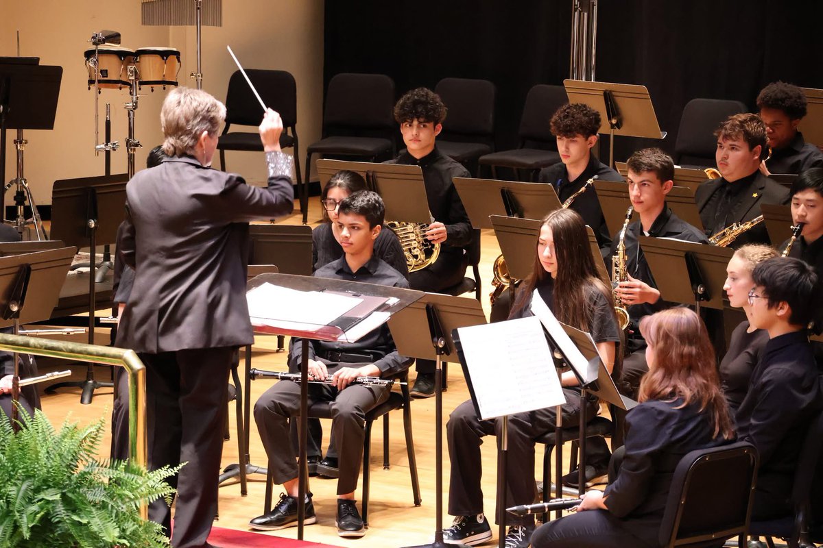 SignatureSchool's tweet photo. Bravo to the students and teachers who brought the Signature Performing Arts Spring Concert to life last night! It was a spectacular evening of showcasing student talent through music, dance, vocals, and theater. A special shout-out to Ms. Simpkins, who, after 24 years at https://t.co/cJyVz1g3Za