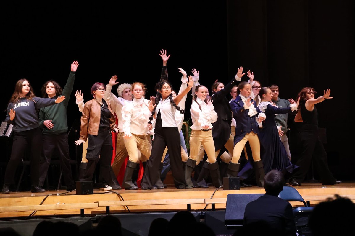 SignatureSchool's tweet photo. Bravo to the students and teachers who brought the Signature Performing Arts Spring Concert to life last night! It was a spectacular evening of showcasing student talent through music, dance, vocals, and theater. A special shout-out to Ms. Simpkins, who, after 24 years at https://t.co/cJyVz1g3Za