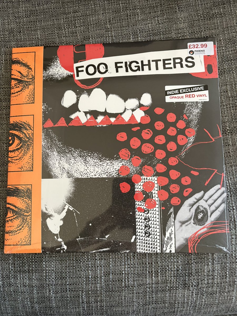 philchapter's tweet photo. It’s Friday, The suns out! And a new @foofighters is out! https://t.co/BGiZ9hqgx0