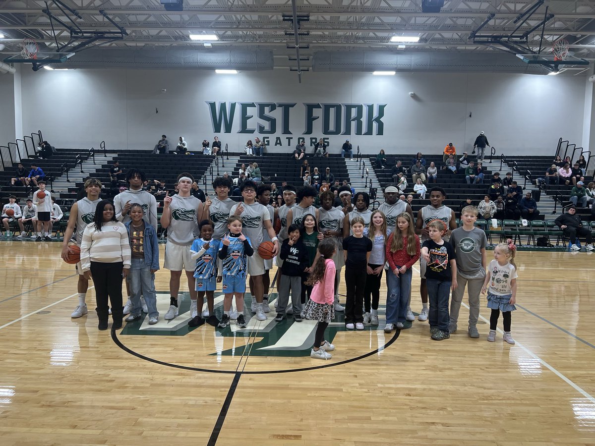 WFGatorHoops's tweet photo. Looking forward to having all the Boys going in to grades 4-9 at West Fork Basketball Camp this summer June 1-3
Register here: https://t.co/ROxtN46Tsf https://t.co/fWAVOldbsI