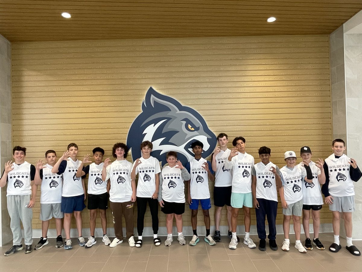 RogersAthletics's tweet photo. The 5⭐️ crew keeps growing! 

More student-athletes earned their 5th Star and that means more than just a shirt. It means they’ve bought into the standard, day after day, both in athletics and in the classroom. 

Culture is built and these athletes are leading it. https://t.co/4FUKBeuIwS