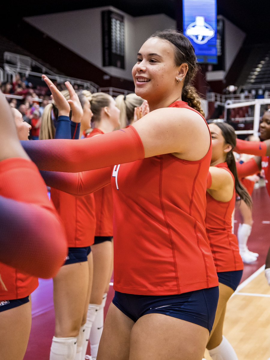 ArizonaVBall's tweet photo. wishing a very happy birthday to Maya! 🥳 https://t.co/UBx0y7EfGx