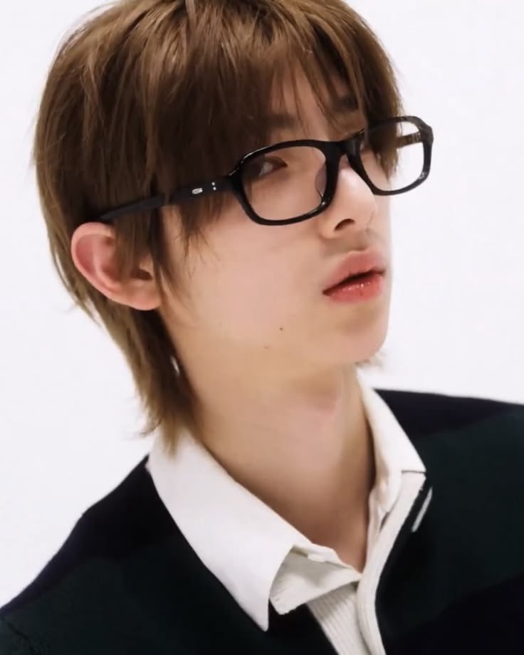 mention yan ꪆৎ tweet media