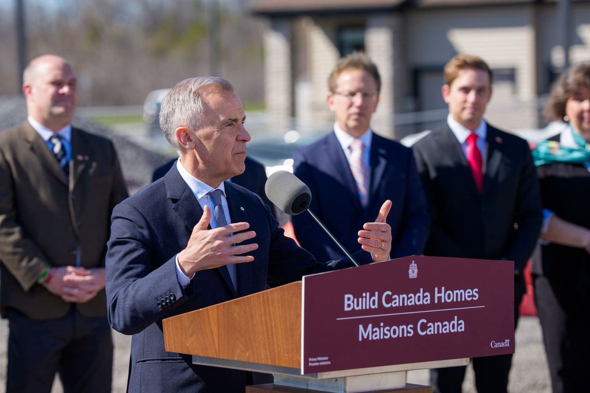 OCH_LCO's tweet photo. Ottawa Community Housing was proud to host Prime Minister @MarkJCarney at our Geyser Place site in the riding of Nepean - the future site of another 118 affordable homes - for the announcement of the finalized @BuildCanHomes agreement between the federal government and @ottawacity 

Together with Minister @gregorrobertson and Mayor @_MarkSutcliffe, it was great to see the agreement approve eight affordable housing developments across the city, totalling more than 1,100 new affordable homes. Three of these developments will be delivered by OCH (367 homes), and we are proud to receive new investment from Build Canada Homes.

OCH developments approved:

🏠 159 homes at 200–201 Beausoleil Drive in Ottawa-Vanier-Gloucester
🏠 118 homes at Geyser Place in Nepean
🏠 90 homes at 1770 Heatherington Road (Phase 1) in Ottawa South

📰https://t.co/l8XHnrUKwh