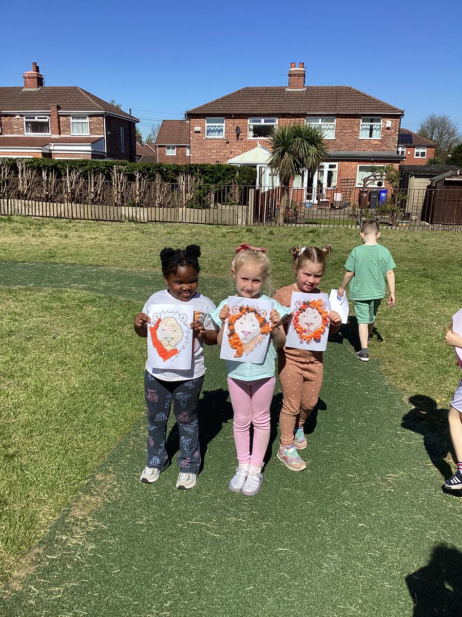 StMarks_RC_'s tweet photo. Today we have been very busy celebrating St Marks Day! We discussed St Mark and how special he was. We created our very own ‘Good News Wall’ to display and share any good news like he did. We also made our very own brave and proud lions and showed them off with a lion parade! https://t.co/Ut04jpqN2O