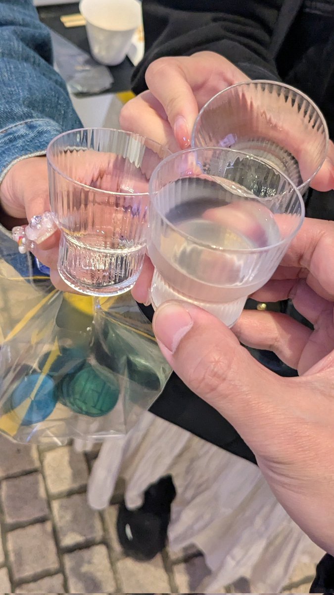 aska_jcb's tweet photo. 六本木ヒルズのクラフトサケウィークに来ました🍶秋田男鹿の稲とアガペ飲めた😋 https://t.co/EVV37ERo4n