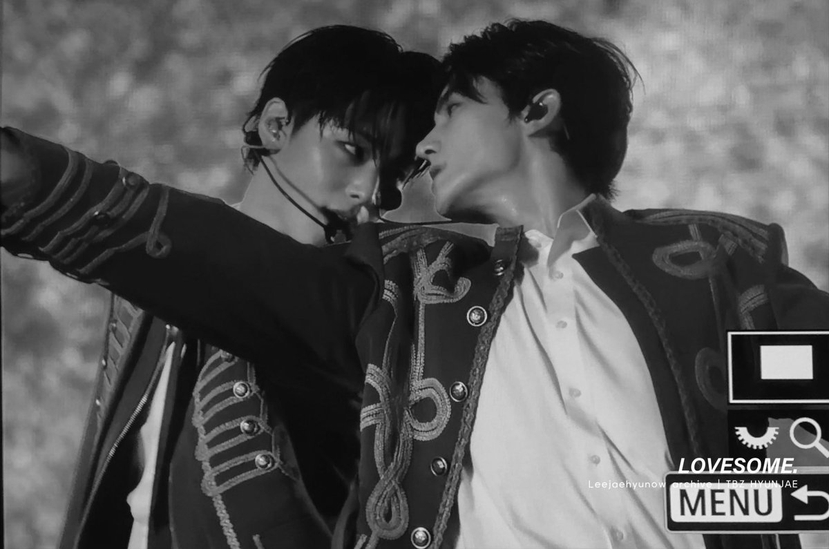 𝙇𝙊𝙑𝙀𝙎𝙊𝙈𝙀. tweet media