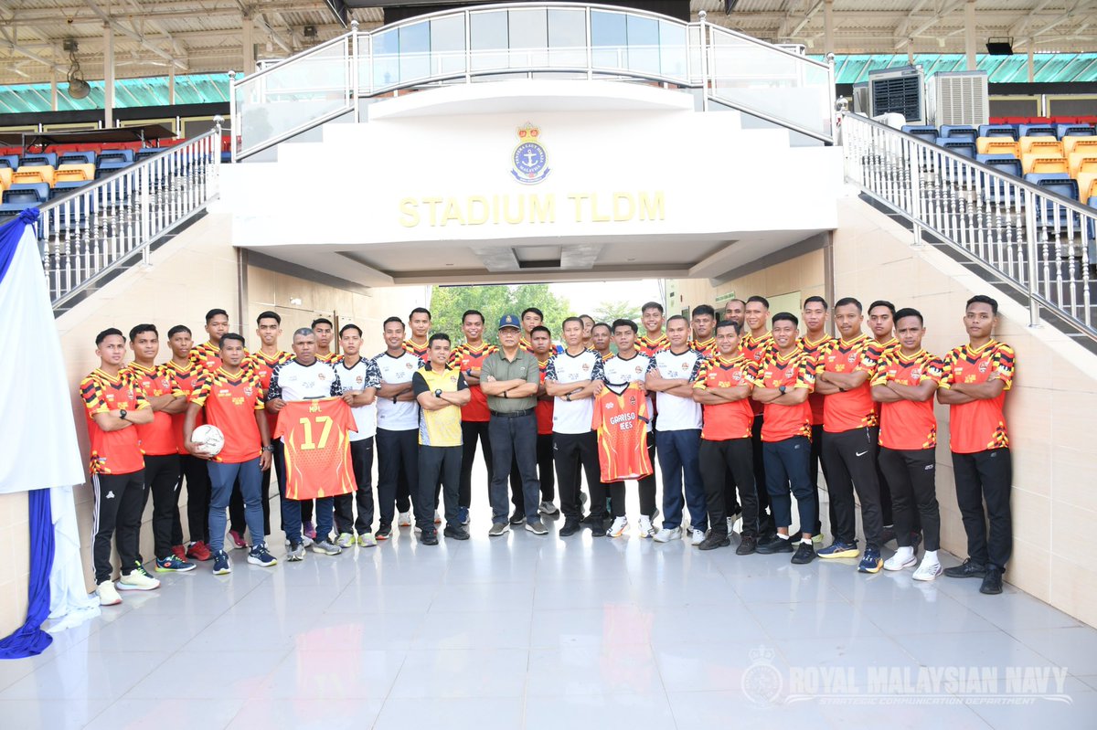 RMN HQ LNB Official tweet media