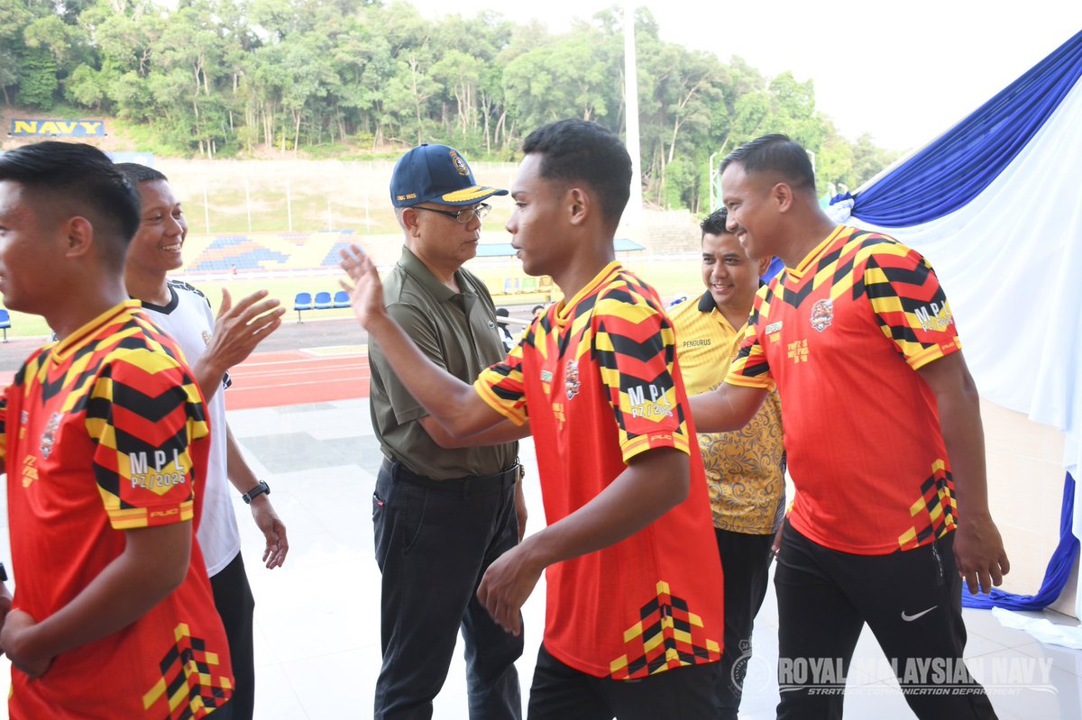 RMN HQ LNB Official tweet media