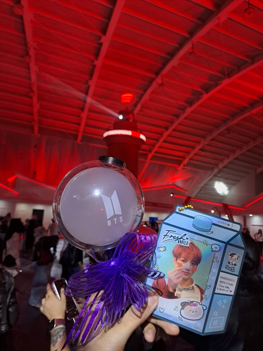 cecil 🦋 tweet media