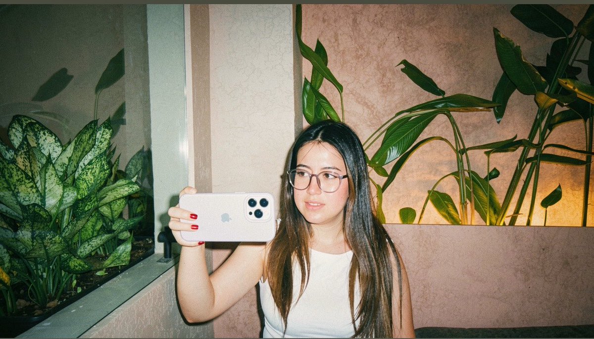 Mari 🐚 tweet media