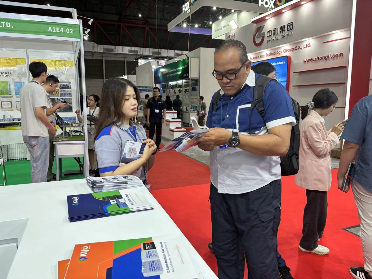 jxkijobattery's tweet image. That's a wrap! SOLARTECH Indonesia 2026 – what an incredible show. 🇮🇩⚡

📍 See you next time!

🔗 Learn more about our solutions:
kijo-battery.com/kijo-group-inv…

#KIJOGroup #SOLARTECH2026 #SolarEnergy #BatteryStorage #JakartaExpo #RenewableEnergy #ThankYou #SoutheastAsia #GreenEnergy