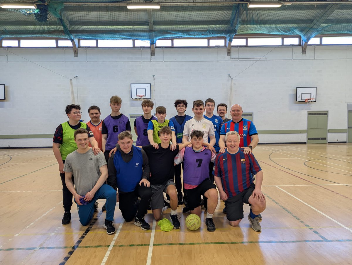 MrMoIHSPE's tweet photo. Last senior pupils v staff 5 a side games before study leave and the last ever for our S6s. All the best for the future! https://t.co/gVnYAyCt1n