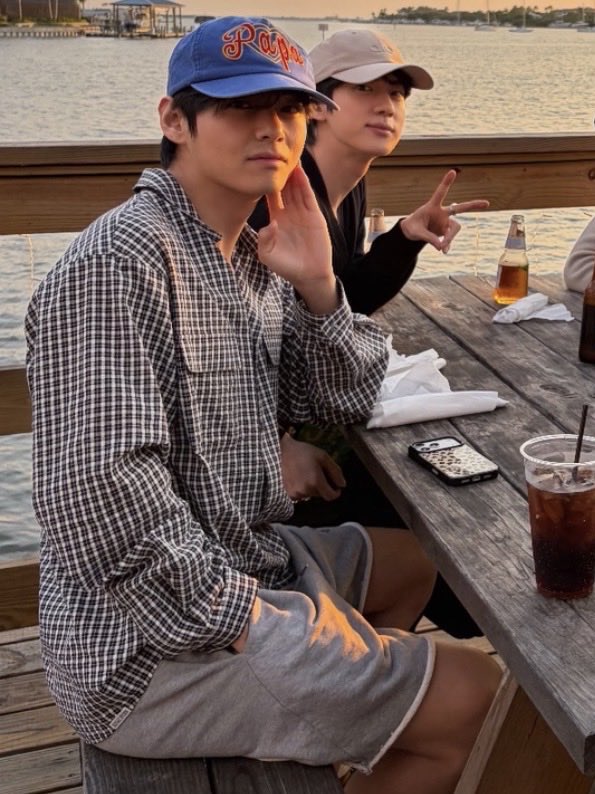 papa is back with his leopard phone case i love it so much