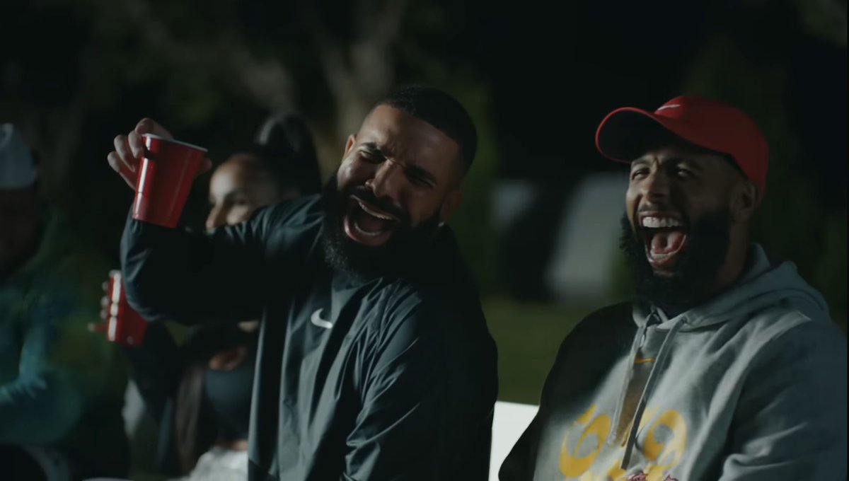 cacticonsumer_'s tweet photo. how mfs laugh when they want your sister https://t.co/risWjpe2wC