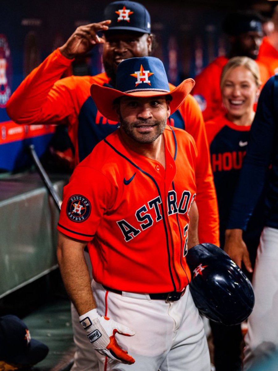 Altuve Better tweet media