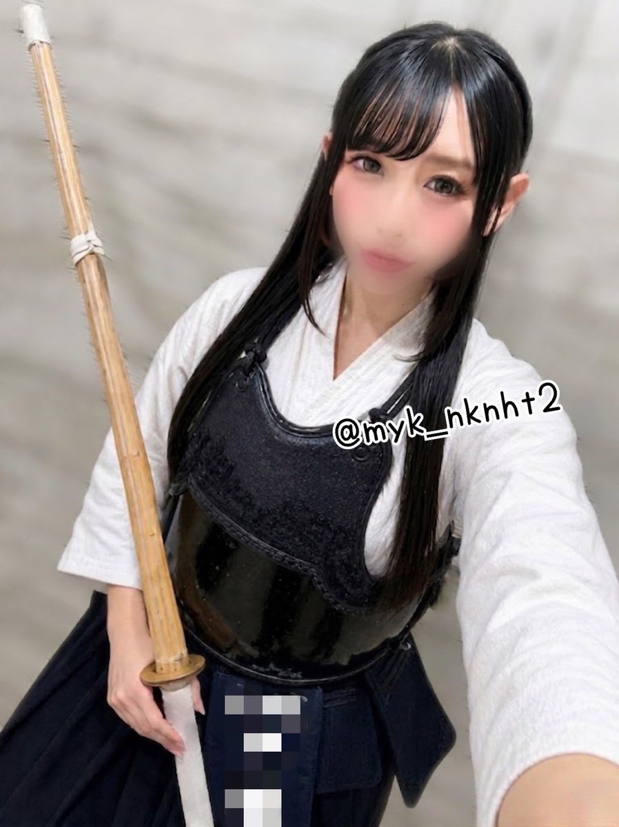 myk_nknht2's tweet photo. そういえば少し前のお休みに、道場の先輩に誘っていただいて、何年振り！？ってくらい久々に剣道に行ってきました！🥹✨

意外と動けるものだなと感心したと同時に、衰えも感じました😂
もう1時間掛かり稽古なんてできない🫠

ぬるぬるを90分以上滑れる体力は、ここから来てます🔥(ご要望次第🫶) https://t.co/SDVvj0aWRS
