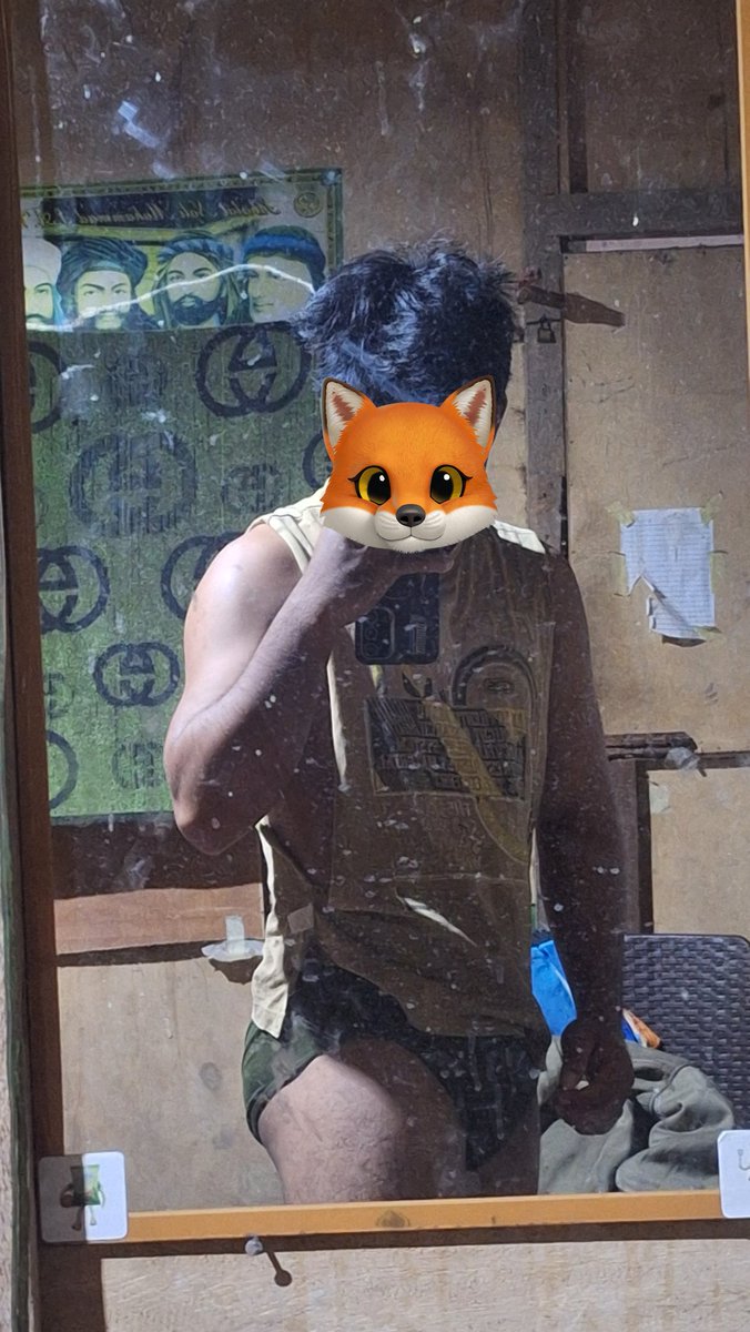 🦊F tweet media