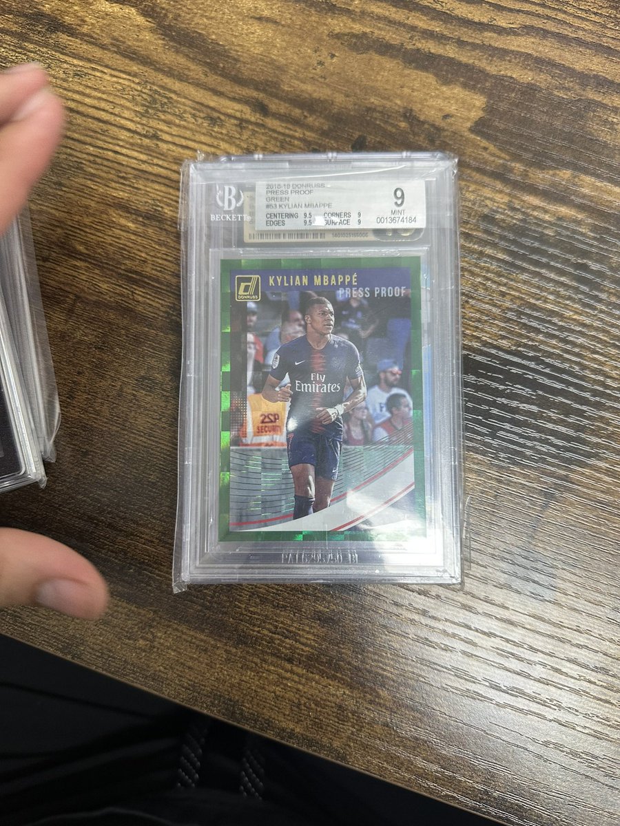 _Jdrios's tweet photo. @jcutlersburner Mbappe Gree Press Proof BGS 9-$50
Forbs /25 RC -$10
Ndoye Zebra -$30 https://t.co/dJXsHQ3DSv