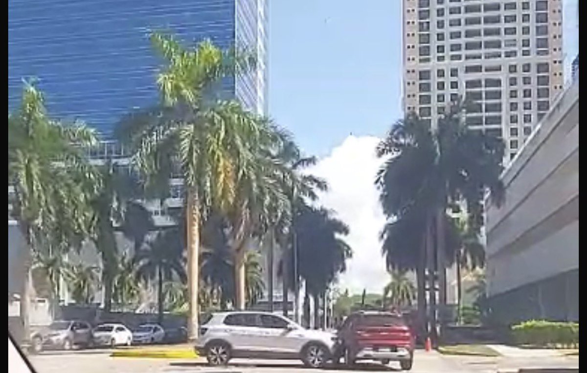 Tráfico Panamá tweet media