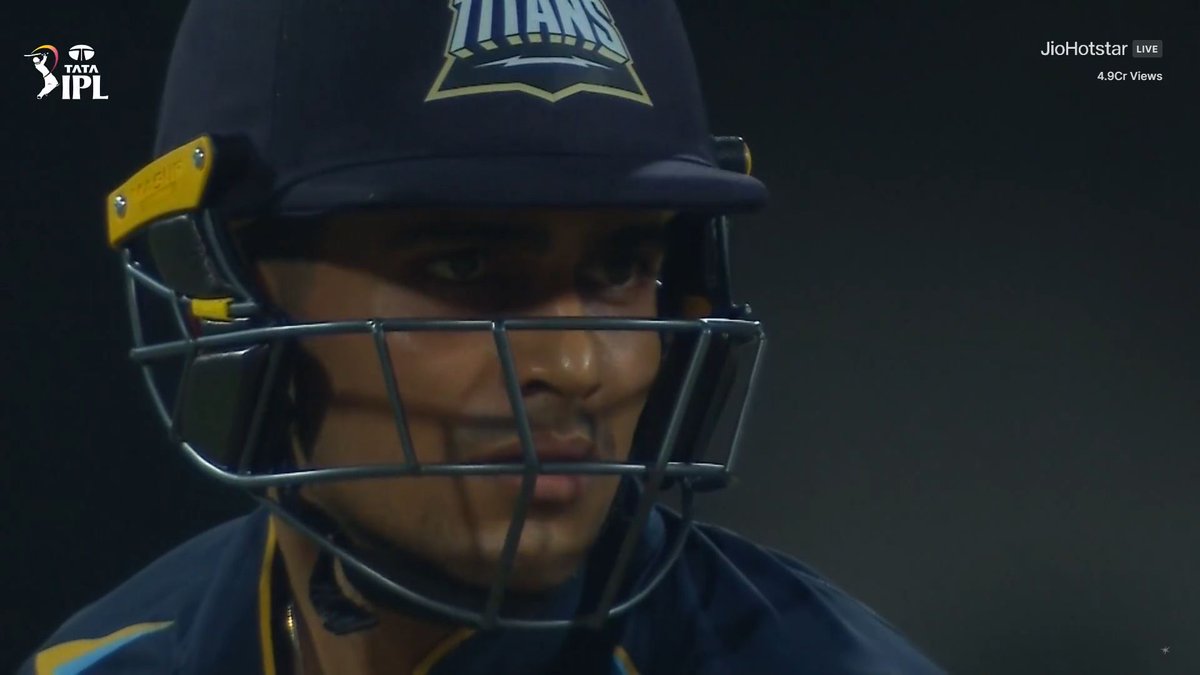 CricCrazyJohns's tweet image. Shubman Gill dismissed for 32 from 24 balls.