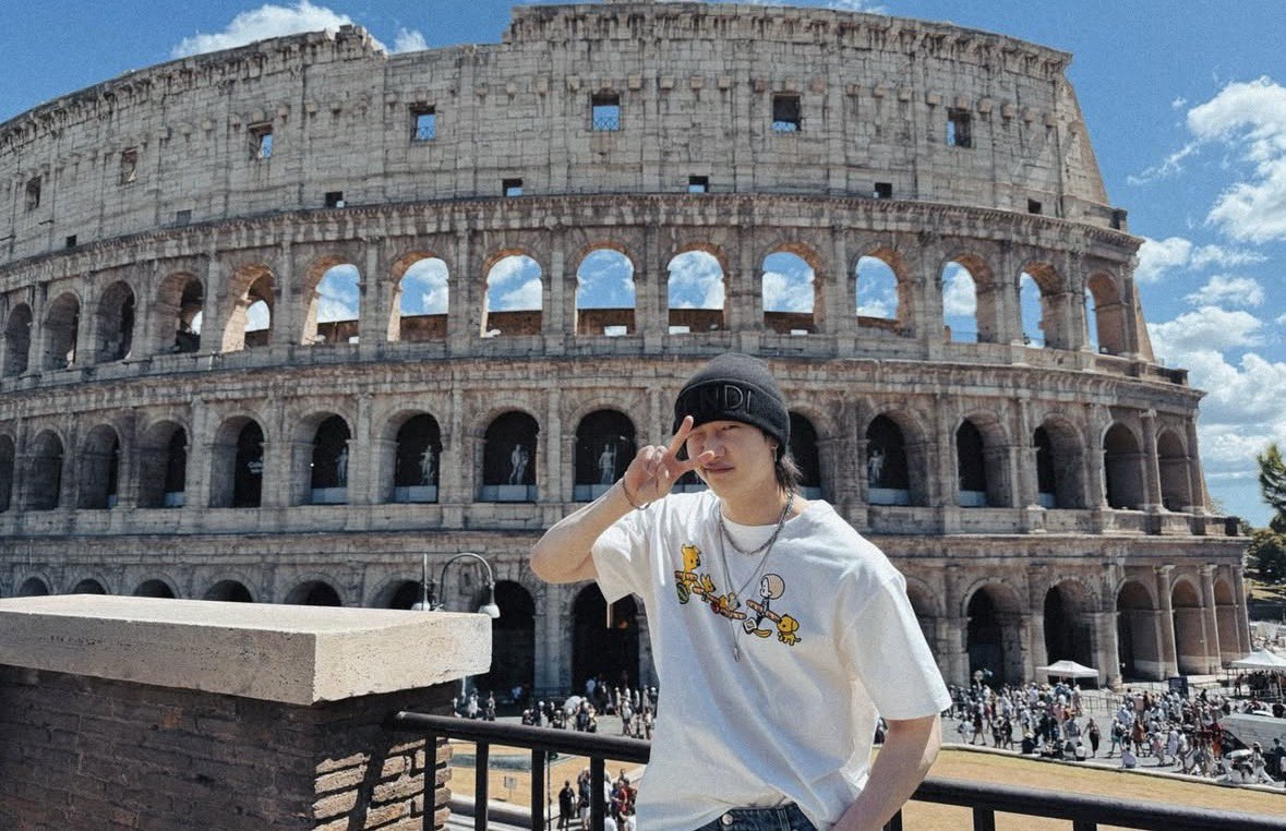 juridicobangchn's tweet image. I’m flying intercontinental with you~

#SSD #StaySelcaDay #BangChan #stay @Stray_Kids