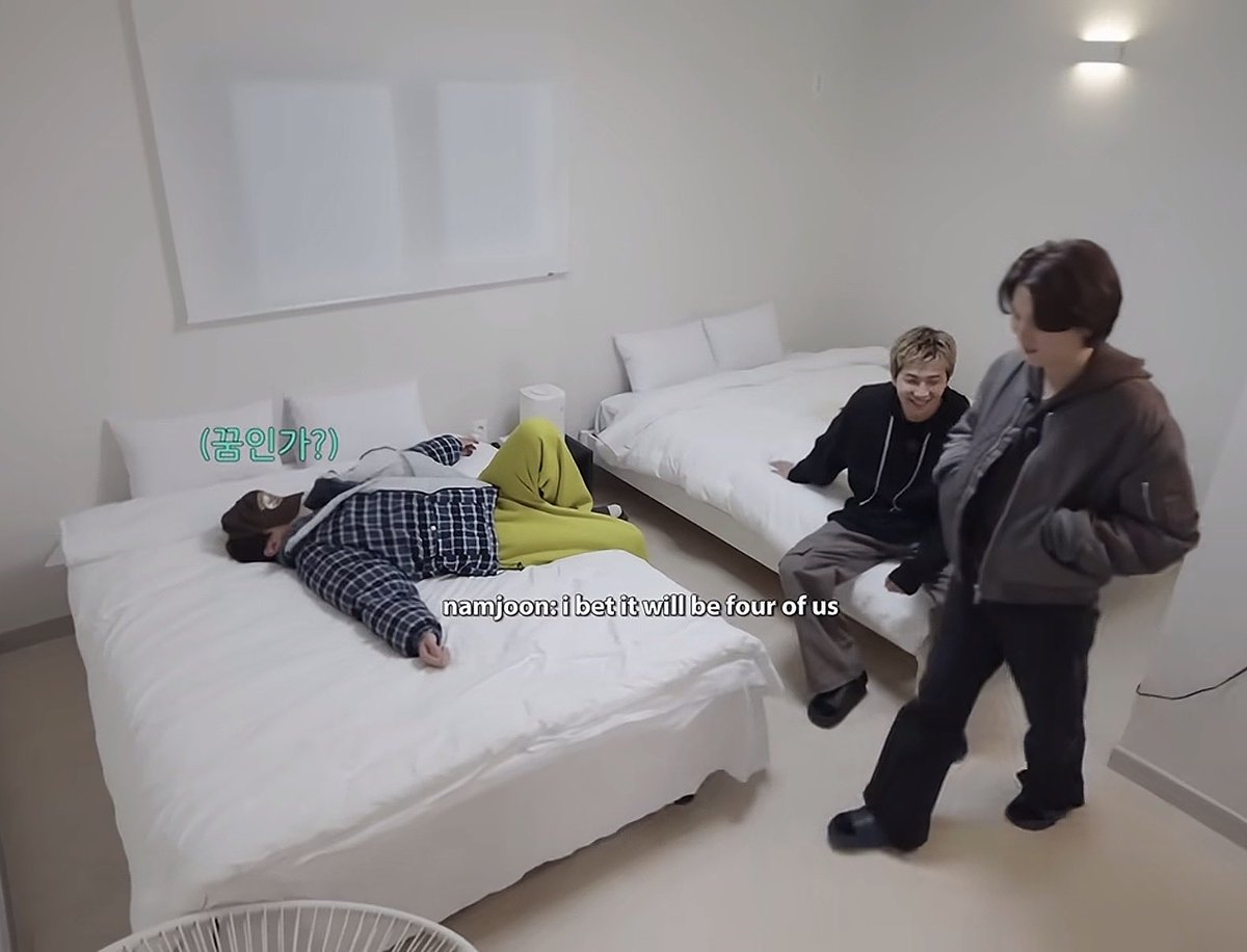 You know what’s cool? in 2019 Taehyung chose the room where the rest of vocal line were. 2026, (7 years later), he ended up in the room with all the rap line. It’s a full circle for him 😁💜