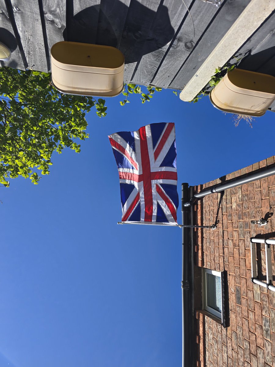 hippie_freelove's tweet image. From the bottom up! United, together. We'll end this nonsensical bullshit.
#Reform the nation.