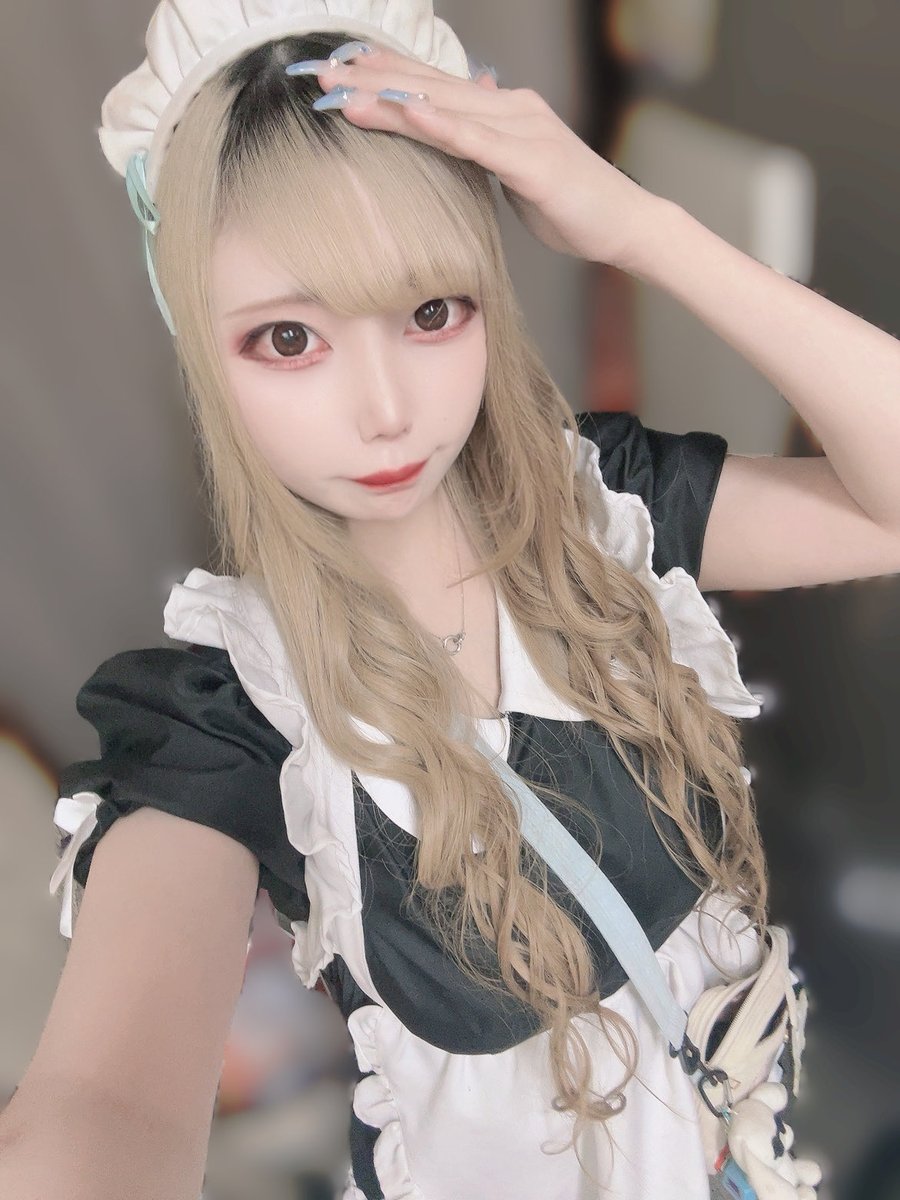 は〜いこんにちは〜

お店着いたら賑やかだた(･Θ･)
ご来店の際は
1度ご連絡くれると
うれちーかもですᴖ  ̫ ᴖ

そんなこんなでこの髪色見れるのも
後すこしかも？🐶

本日も華金お待ちしております❣️