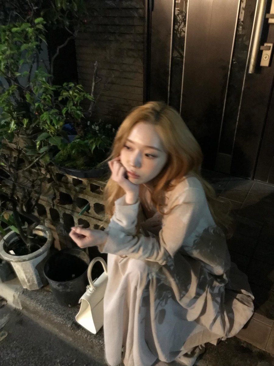 취향의 윈터 tweet media