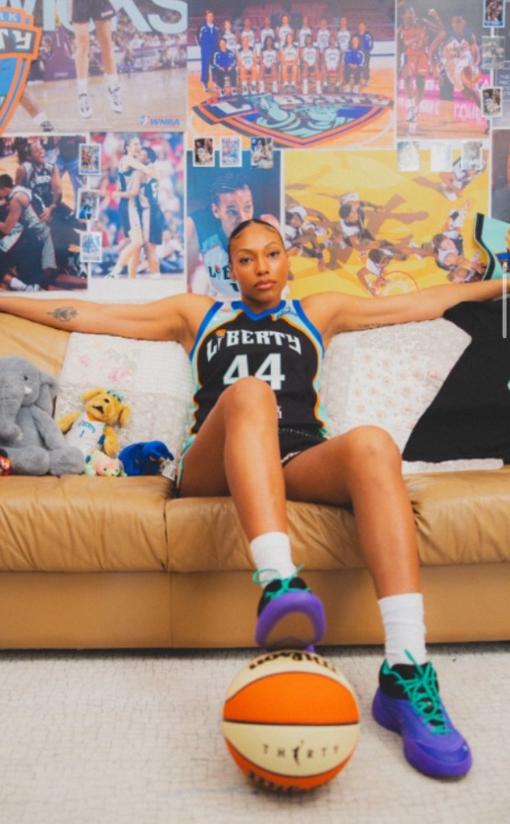 The Liberty unveiled their Nike WNBA “Court Origins” Edition uniform, a nod to the franchise’s original 1997 look.