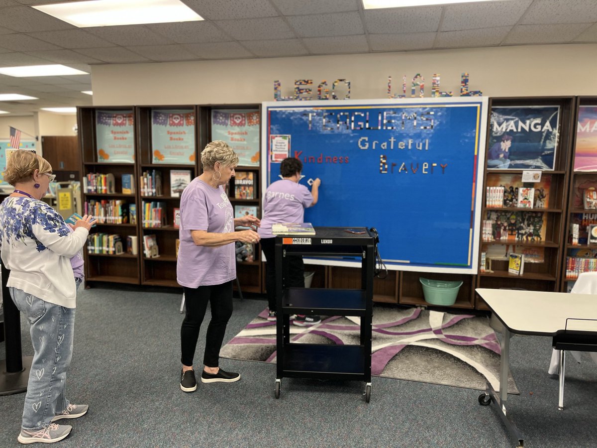 TeagueMS_AISD's tweet photo. Celebrating the unsung heroes of Teague Middle School this week! Happy Volunteer Appreciation Week to everyone who gives their time to help our students succeed. You are the best! 💙🏫 #VolunteerAppreciationWeek #TeagueMS https://t.co/pbzcxcIdKA
