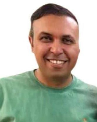 Miiiinnnnaaaay's tweet image. 🚨 #PezhmanZare has been detained for over 40 days with no information about his whereabouts or condition.
He is a Baha’i citizen from Shiraz and the father of a 10-month-old baby.

His family deserves answers. Speak up and demand transparency.

#HumanRights #Iran