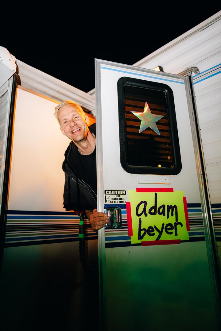Adam Beyer tweet media