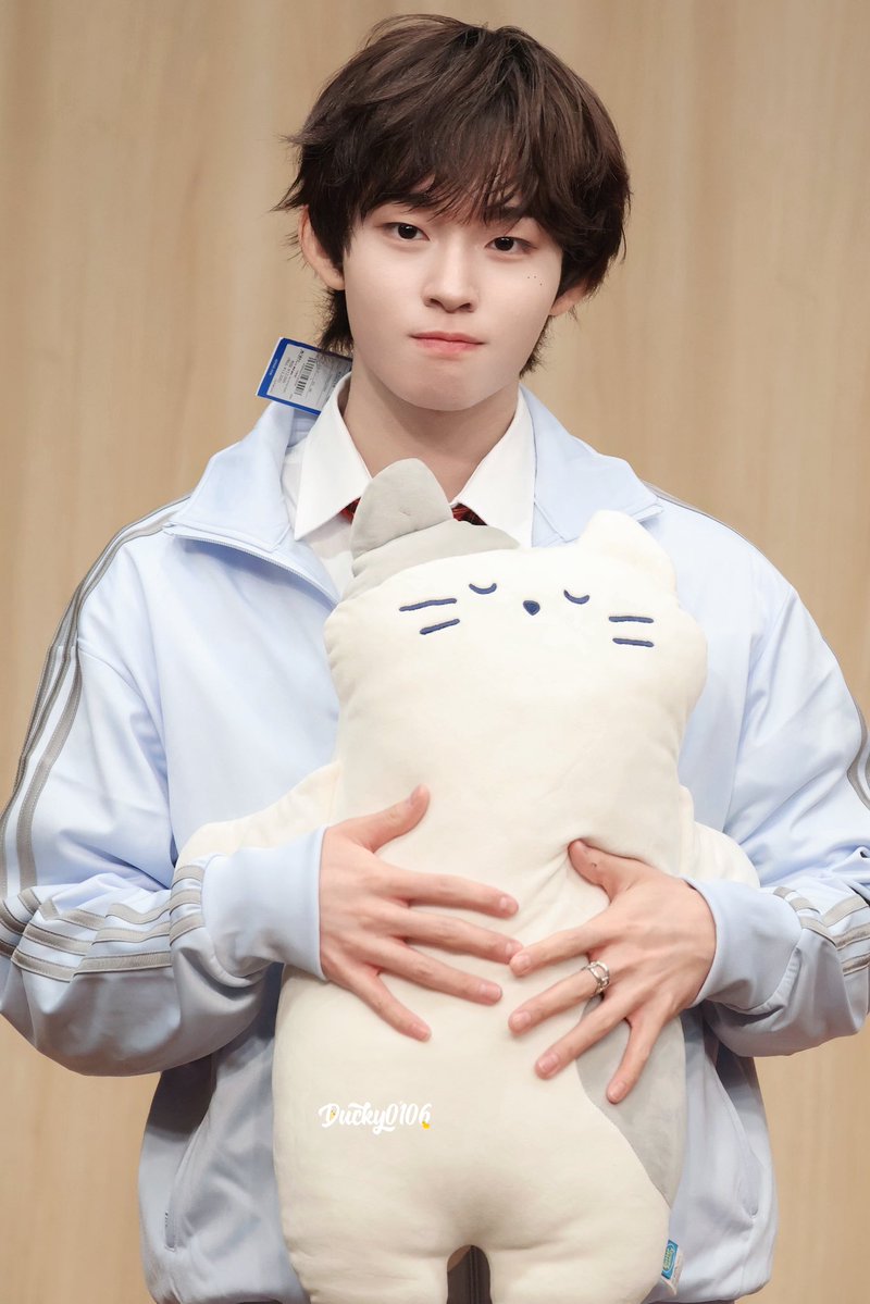 Ducky0106 tweet media