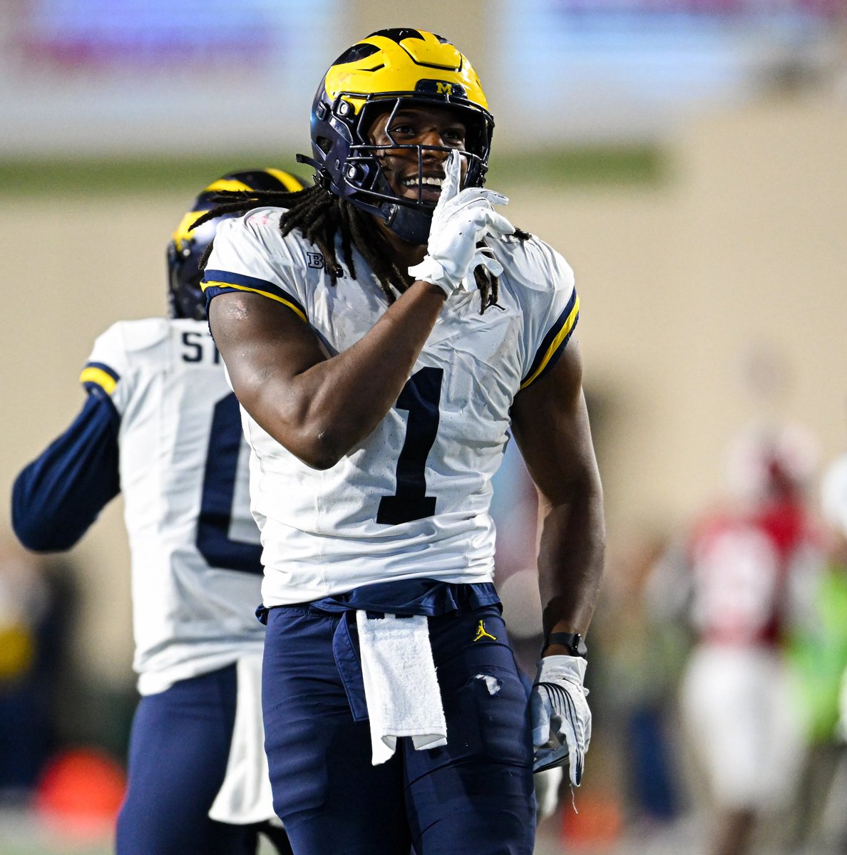 SleeperColts's tweet image. In @nfldraftscout’s latest day two mock draft he has the #Colts selecting:

2.47 | LB CJ Allen (Georgia)

3.78 | Edge Jaishawn Barham (Michigan)

Would you be happy with this? 🤔