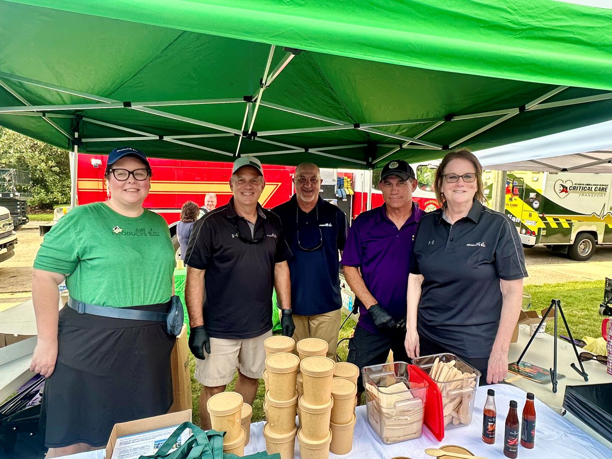 LACleanH2Energy's tweet photo. Air Products’ Louisiana team participated in Ascension Parish Day at the State Capitol, an annual event that brings together leaders, businesses, and community members to celebrate what makes Ascension Parish a great place to live, work, and grow. https://t.co/TxoQ8o7Z4t