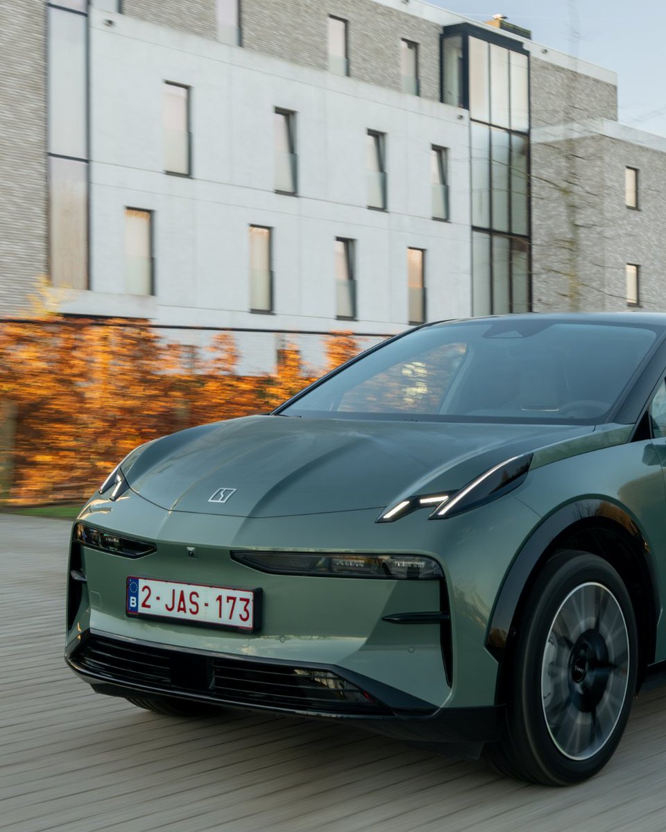 Zeekr_Europe's tweet photo. From city streets to suburban roads. Zeekr X
–
Zeekr X Energy consumption (combined): 17,3 – 16,4 kWh/100km (WLTP); CO2 emissions (combined): 0 g; CO2 class: A.
#Zeekr #ZeekrEurope #ZeekrX #EV #zeekrdesign https://t.co/kJLYxrea3h