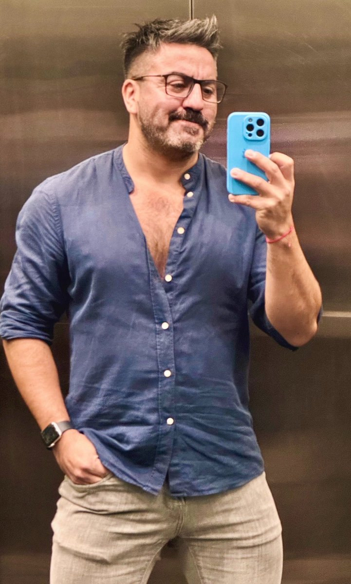 pato_pozo's tweet image. Viernes 🥸🟦 #tgif