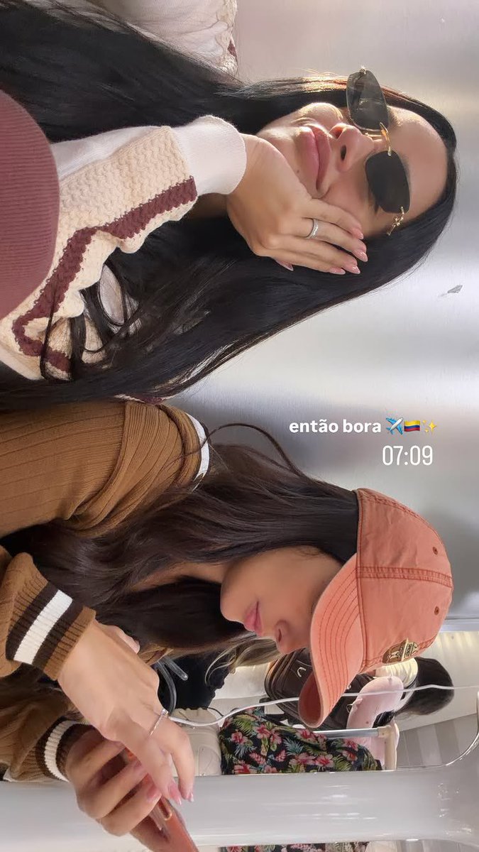 CentralDaEva's tweet photo. Evinha e lari já estão a caminho da Colômbia em mais um aventura ✈️ https://t.co/uwRG3iD8Eu