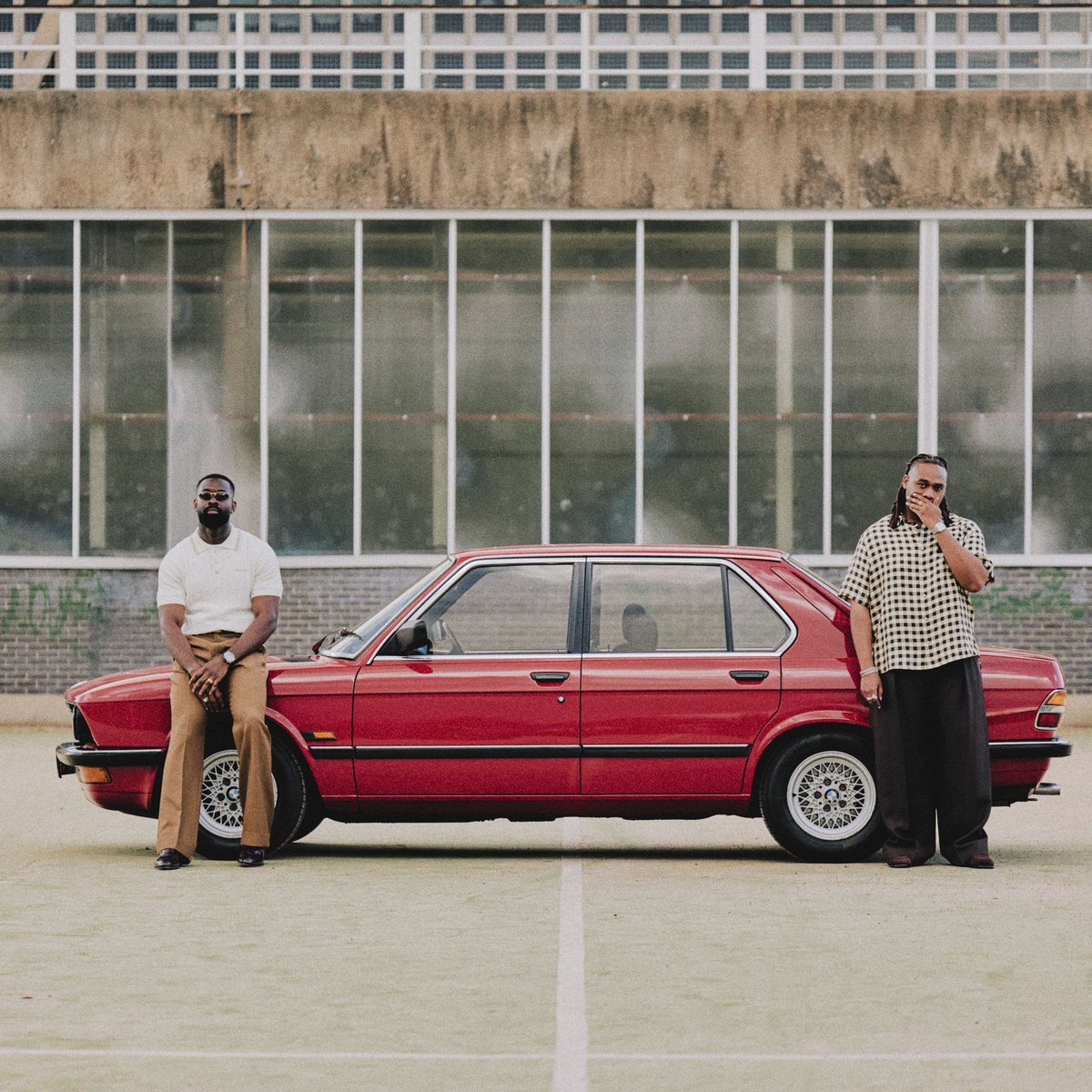 BACK OUTSIDE BY BNXN &amp; SARZ HAS REACHED #1 ON NIGERIA APPLE MUSIC TOP SONGS CHART! 👨🏽‍✈️🇳🇬

HE PROMISED WHEN WE HIT #1, HE'LL GIVE US THE PROJECT. <a href="/BNXN/">Benson</a>