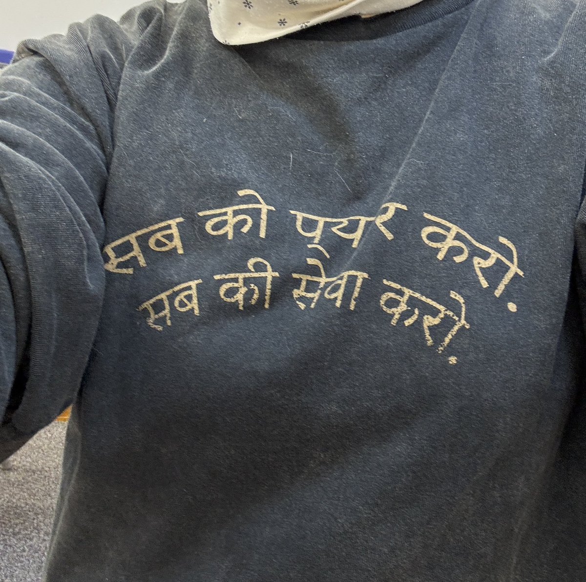 ネパールからの留学生が、
「先生、わたしこれ読めます。
みんなを愛して、みんなをたすけます」
目を輝かせて教えてくれました。
#fujiikaze