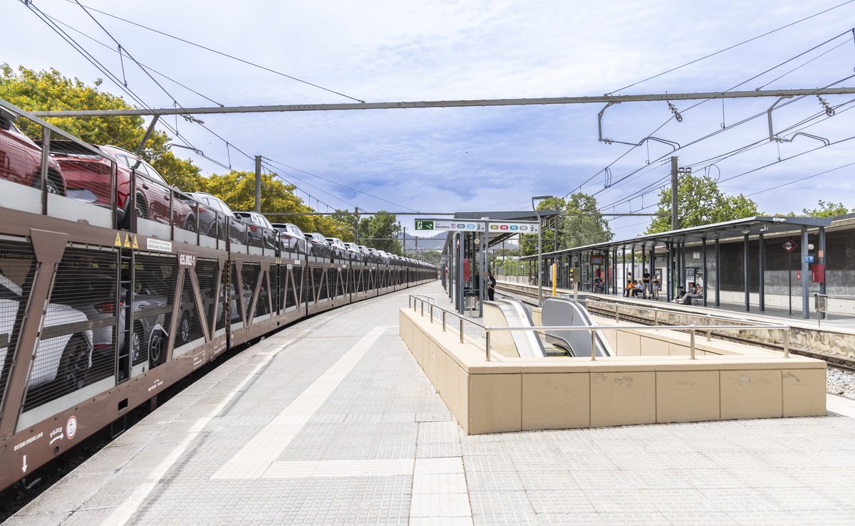 FGC's tweet image. Els trens circulen segons l'horari establert. 

#ServeiFGC #FGC