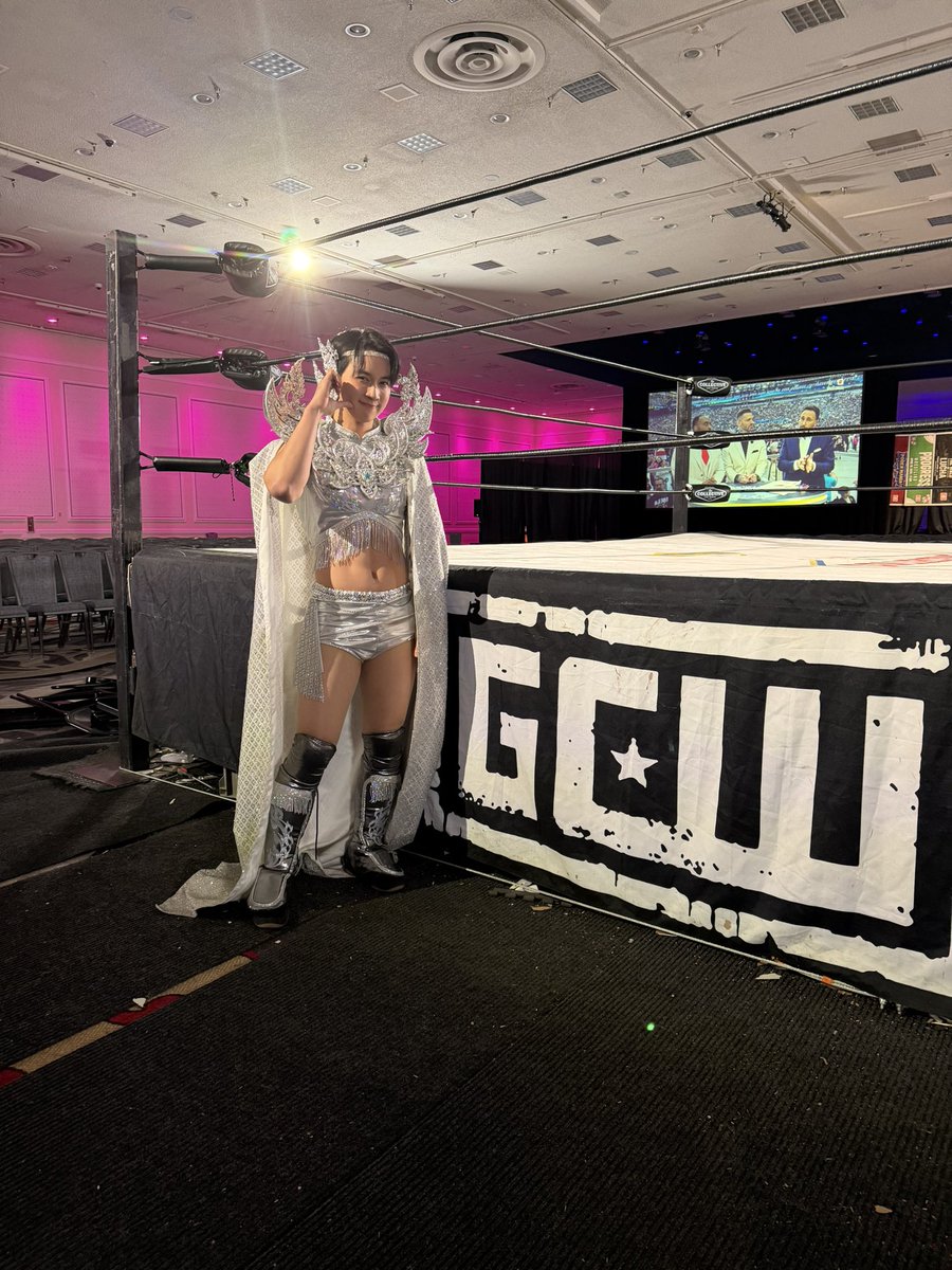 Monomoth1's tweet photo. Back from Las Vegas so exhausted but so grateful 🤍 , This trip meant so much to me. I had a chance to work with so many amazing wrestlers I’ve admired for a long time 🔥
Thank you @EFFYlives and @GCWrestling_ see you next time 
#gcw https://t.co/DNgWYzRaDK