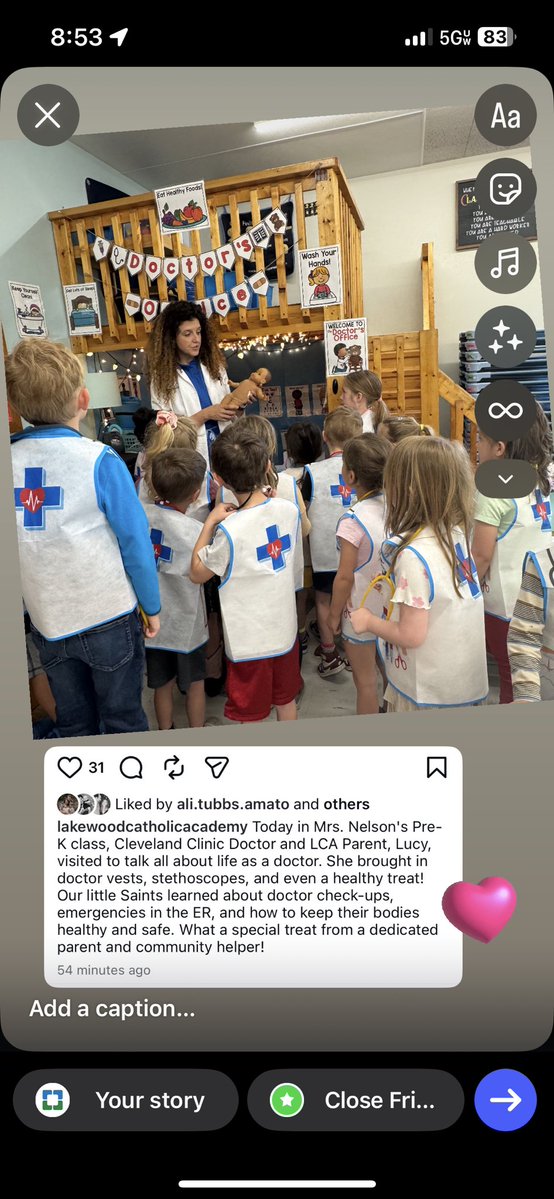 CleClinicEM's tweet image. Our own @CleClinicEM physician, “Dr. Lucy,” giving back to the little one’s by telling them about life as a doctor and how to stay healthy ❤️ #teachthemyoung #givingback @ClevelandClinic