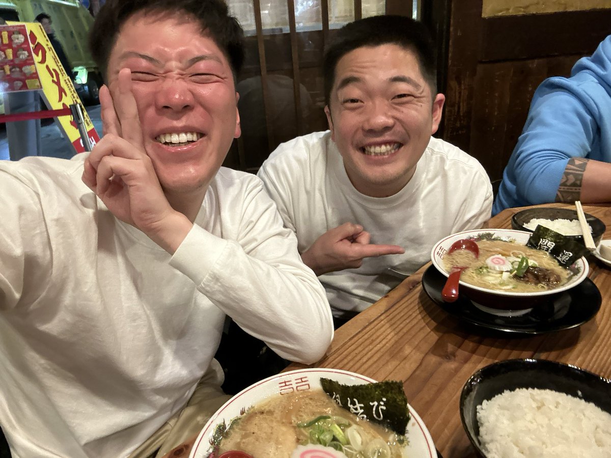 hjiri_kun's tweet photo. おれと安場、結婚してなかったんかい https://t.co/EhtHFlduT3